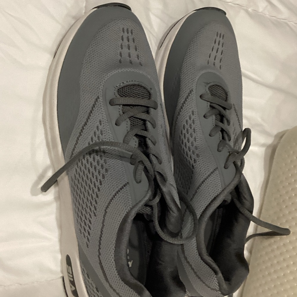 Fila Gray women’s Athletic Shoes